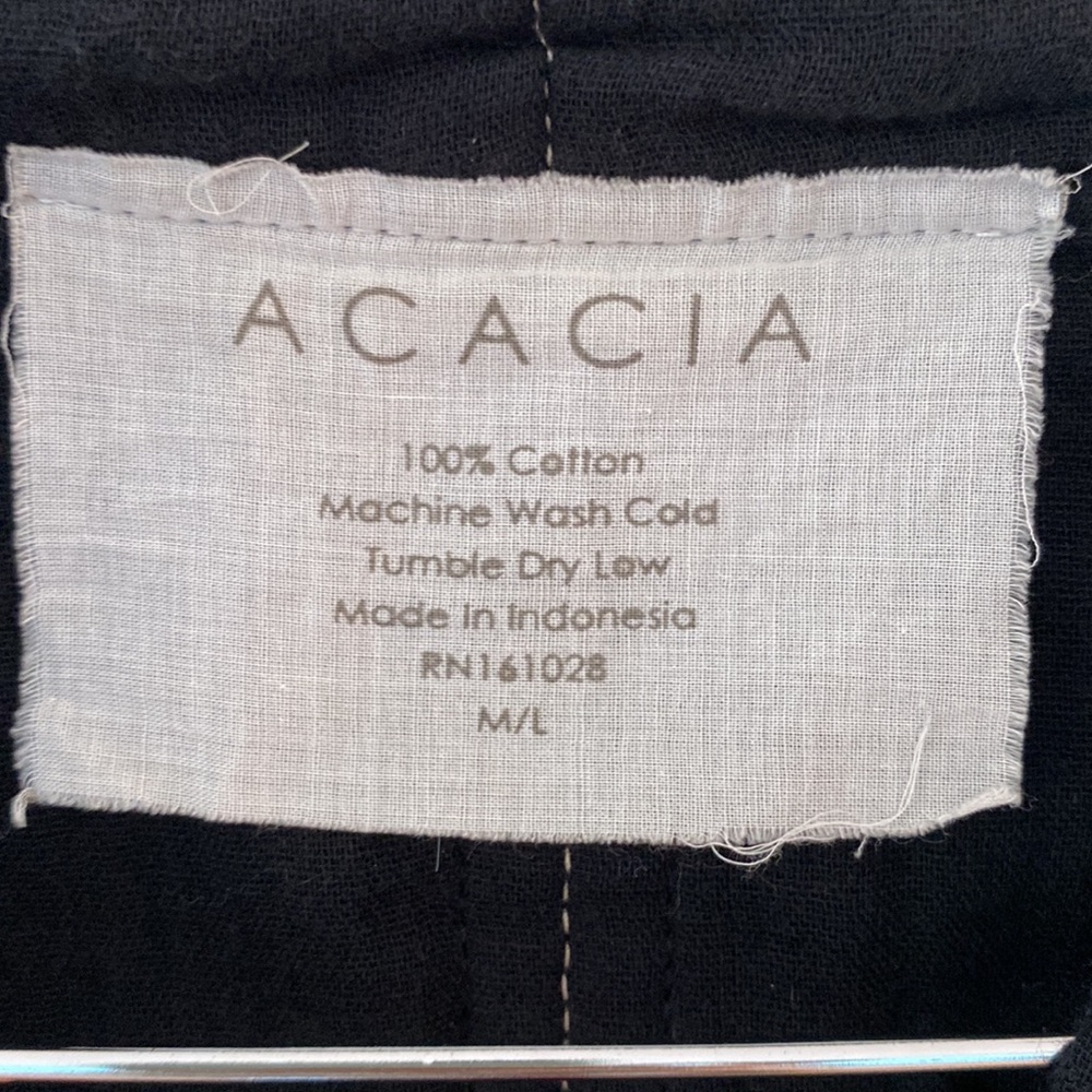 Acacia Soft Cotton Long sleeve Blouse NWOT Lagonlook - Picture 2 of 5